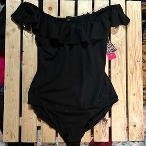Black off shoulder bodysuit